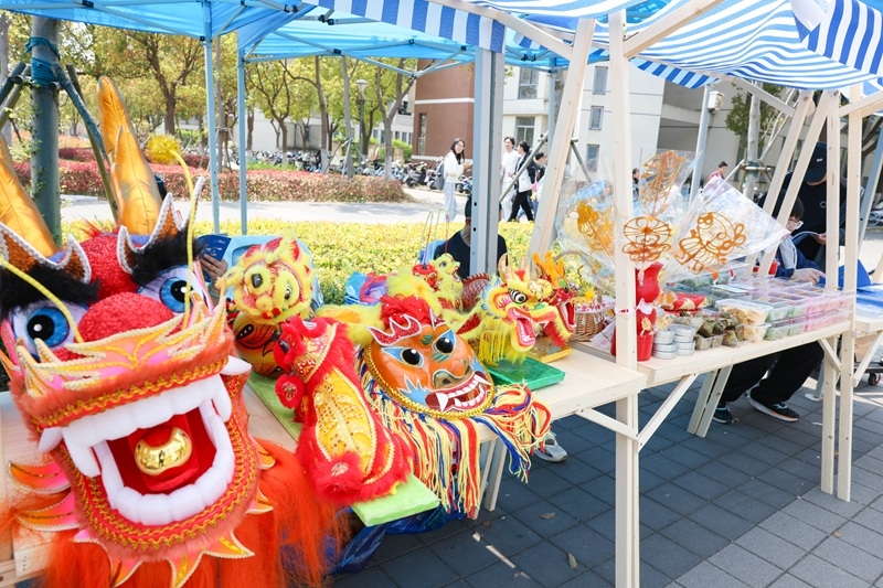 太倉市龍獅制作展示攤位