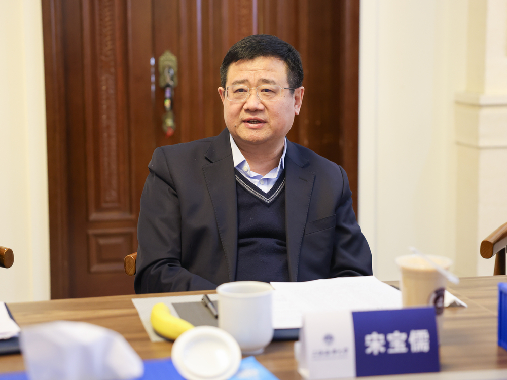 宋書記為學生答疑解惑