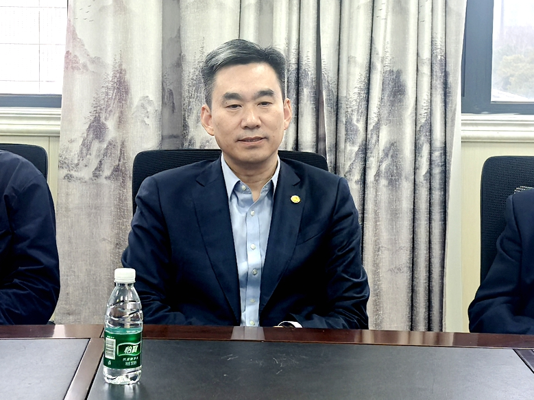 初北平校長與馬長山教授座談